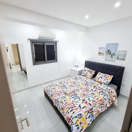 Sea La Vie Seaview Larnaca