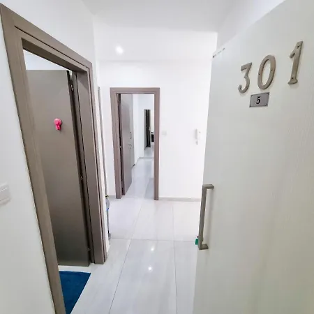 Sea La Vie Seaview * Λάρνακα