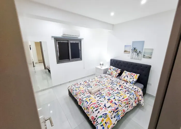 Sea La Vie Seaview ラルナカ